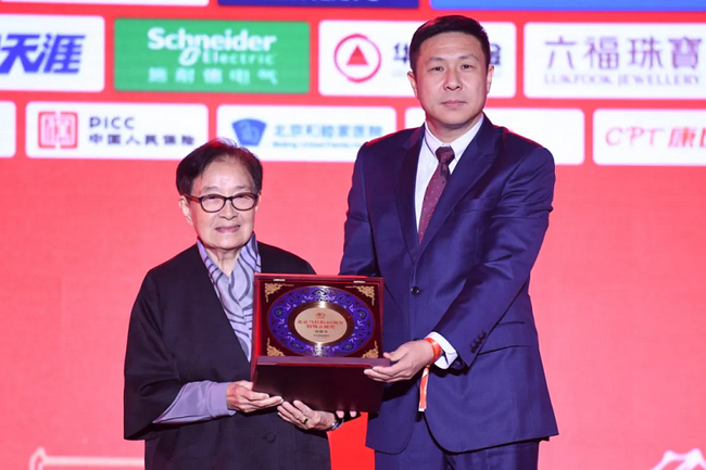 北马31日举行 谷建芬获40周年异常孝顺奖